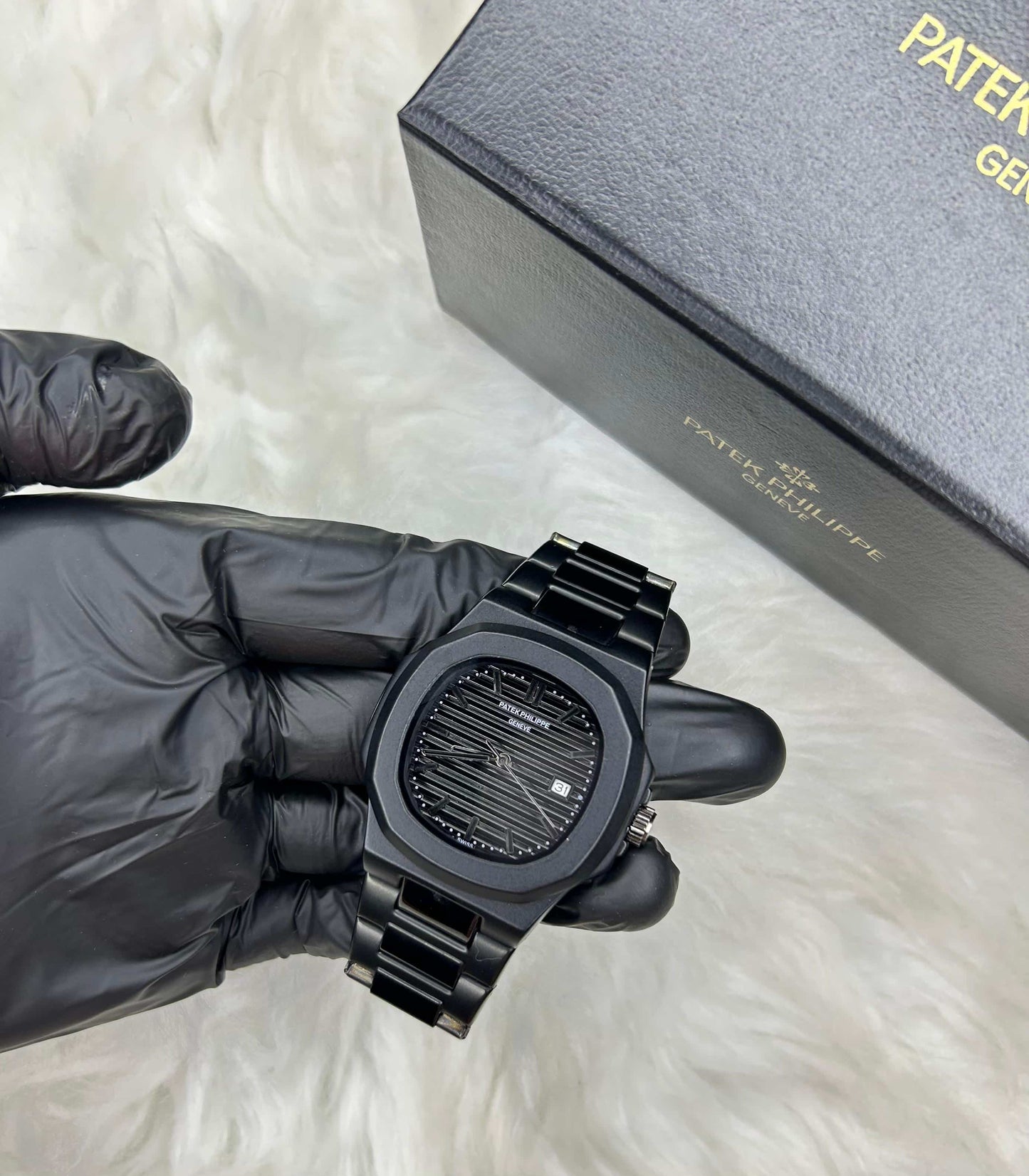 🖤 Patek Philippe Nautilus – All Black Edition ⌚