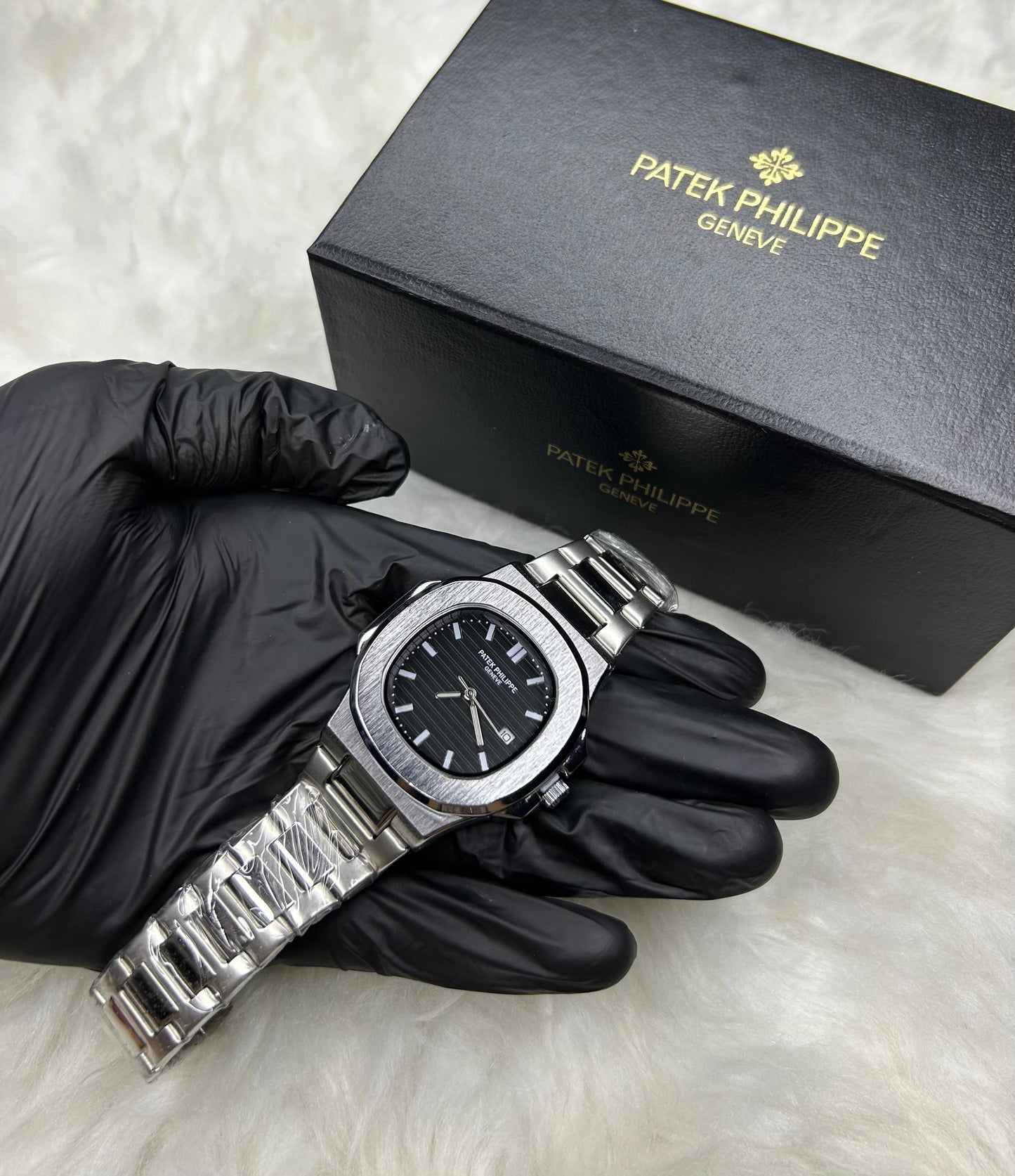 🖤 Patek Philippe Nautilus – Black Dial | Silver Steel Edition ⌚
