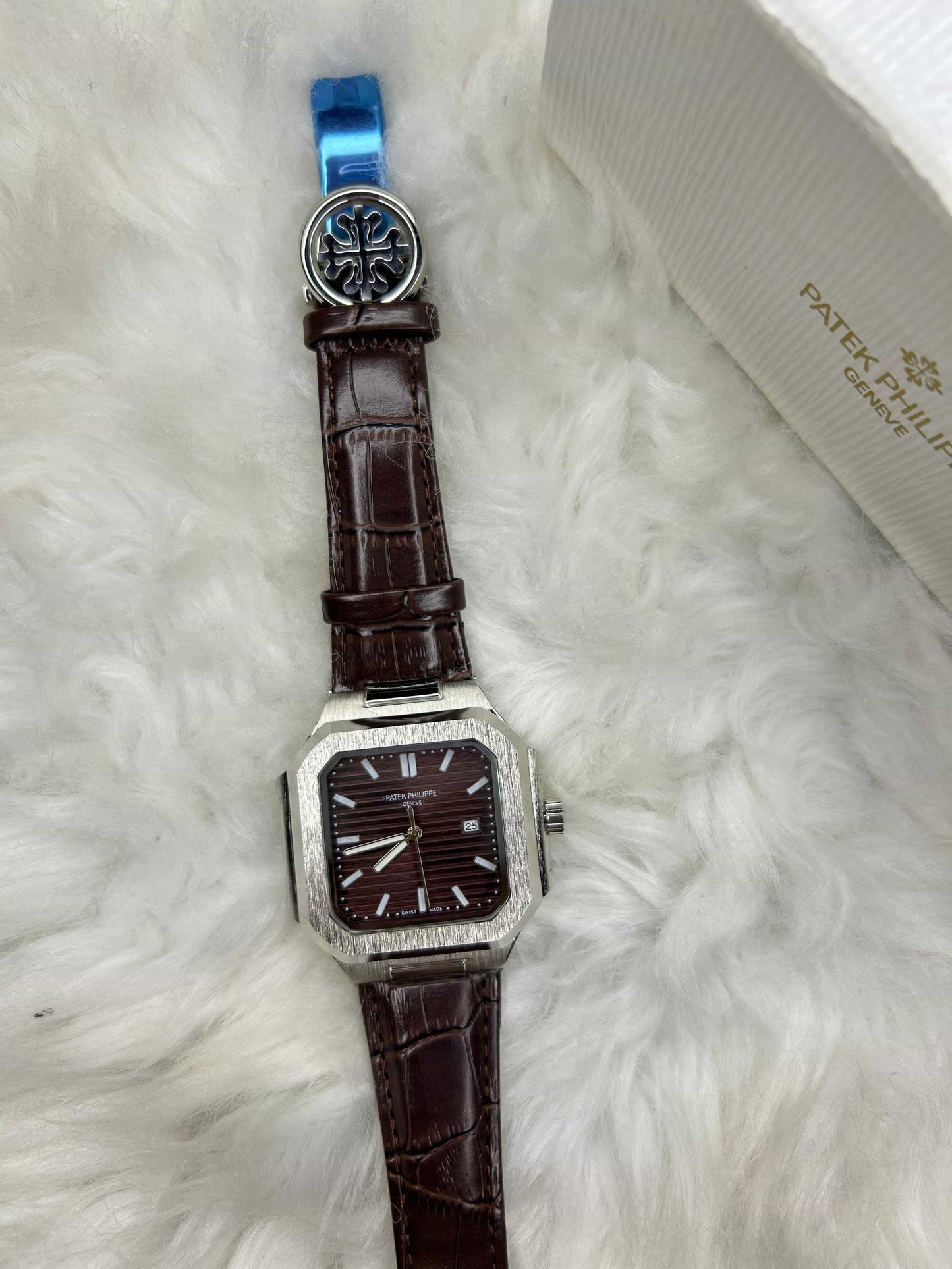 🤎 Patek Philippe Nautilus – Mocha Brown Edition ⌚